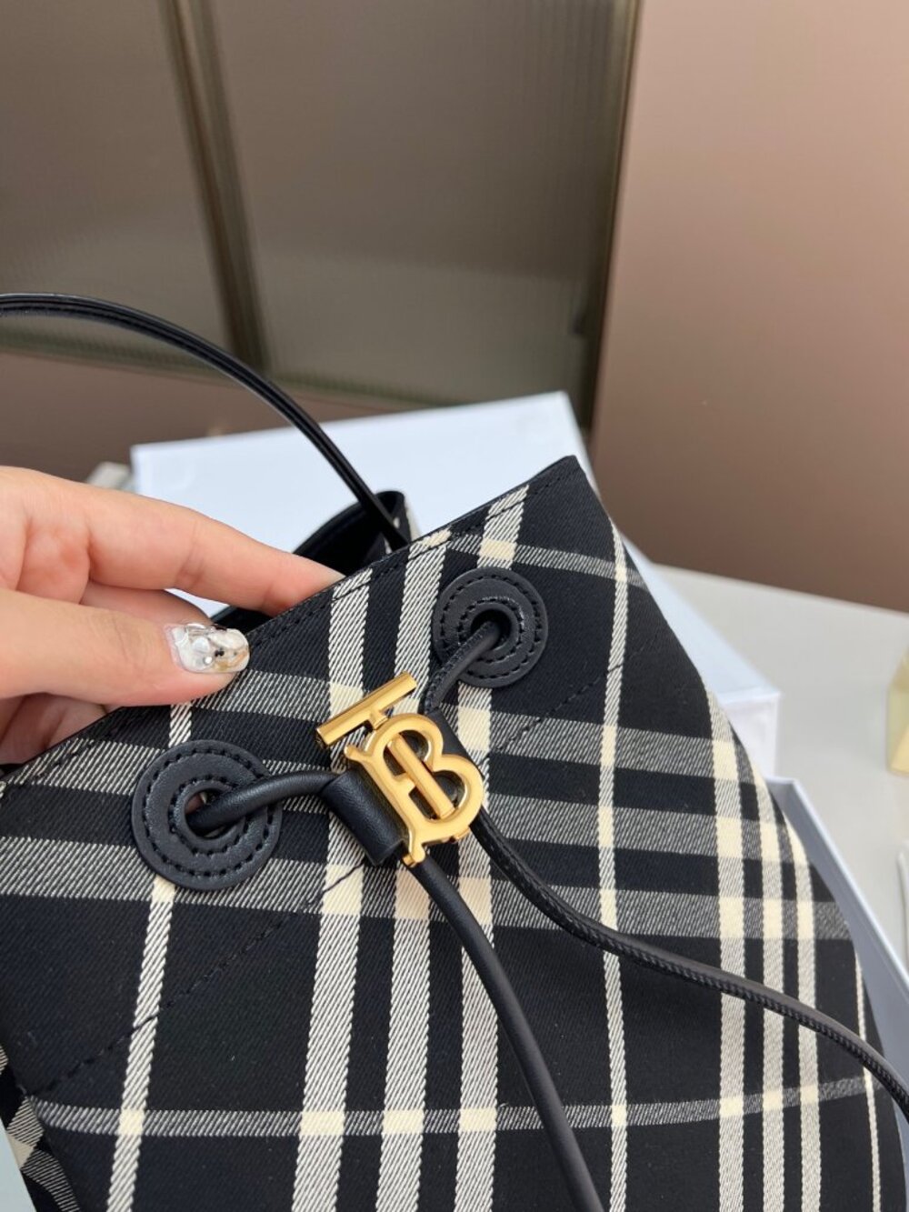 Burberry bag - Picture 5 of 7